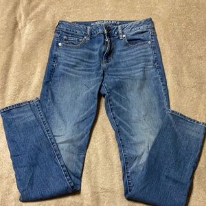 *AE Hi Rise Skinny Super Stretch Jeans